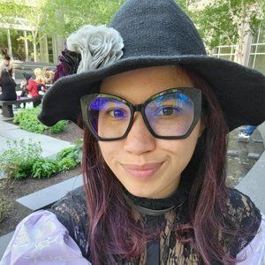 Meet your Posher, Adel